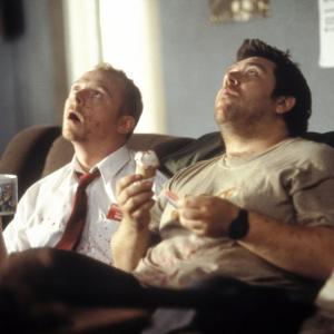 Still of Nick Frost and Simon Pegg in Shaun of the Dead (2004)
