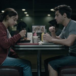 Still of Sophie Desmarais and Jean-Sébastien Courchesne in Sarah préfère la course (2013)