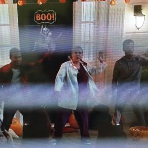 Watch me Whip/Now Watch Me Nae Nae on Black'ish Episode #206, Oct 28, 2015