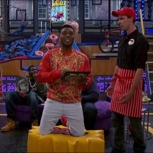 Briggon Snow and Kel Mitchell on 'Game Shakers'.