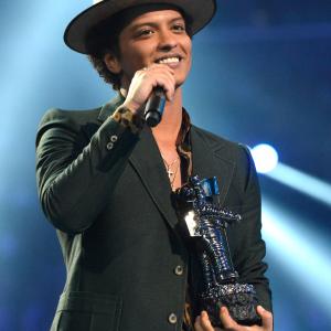 Bruno Mars at event of 2013 MTV Video Music Awards 2013