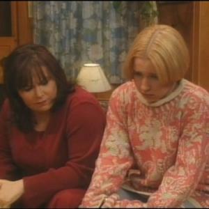 Still of Roseanne Barr and Alicia Goranson in Roseanne (1988)