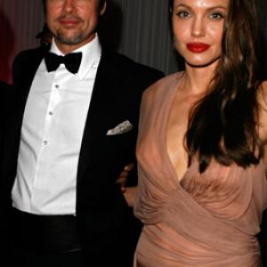 Brad Pitt and Angelina Jolie at event of Negarbingi sunsnukiai (2009)