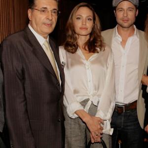 Brad Pitt and Angelina Jolie at event of Darfur Now (2007)