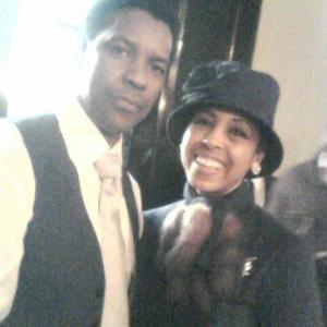 Dolores Winn and Denzel Washington on the set of American Gangster