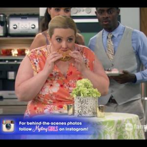 Michelle Meredith in Young & Hungry