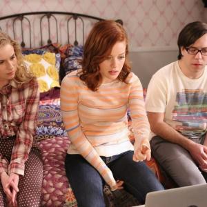 Still of Ely Henry Allie Grant and Jane Levy in Suburgatory 2011