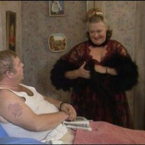 Still of Judy Cornwell and Geoffrey Hughes in Keeping Up Appearances 1990