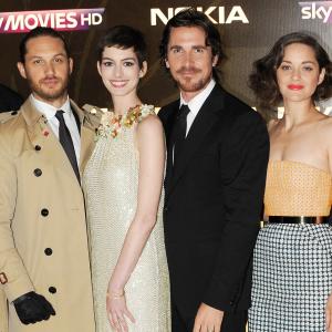 Christian Bale Anne Hathaway Marion Cotillard and Tom Hardy at event of Tamsos riterio sugrizimas 2012