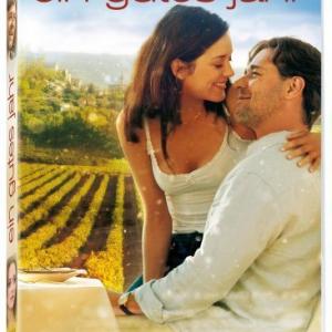 Russell Crowe and Marion Cotillard in A Good Year (2006)