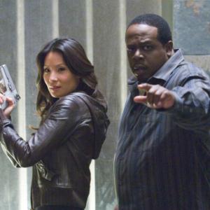 Still of Lucy Liu and Cedric the Entertainer in Code Name The Cleaner 2007