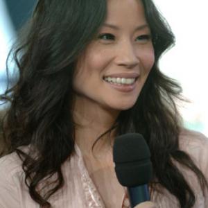 Lucy Liu at event of Total Request Live 1999