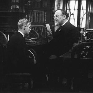 Still of Emil Jannings and Rolf Muller in Der blaue Engel 1930