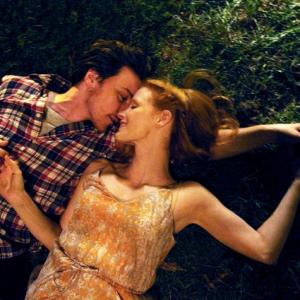Still of James McAvoy and Jessica Chastain in The Disappearance of Eleanor Rigby: Him (2013)