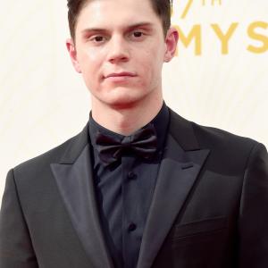 Evan Peters at event of The 67th Primetime Emmy Awards 2015