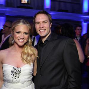 Brittany Snow and Scott Porter at event of Prom Night (2008)