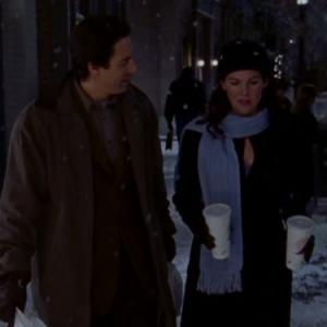 Still of Scott Cohen and Lauren Graham in Gilmore Girls (2000)