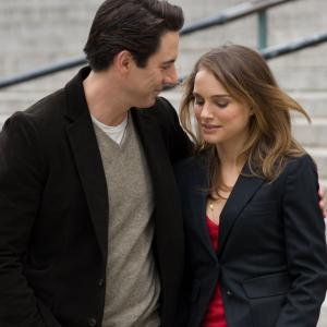 Still of Natalie Portman and Scott Cohen in Love and Other Impossible Pursuits 2009