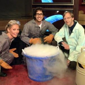 Kelly Ripa Josh Groban and Science Bob suround a container of Liquid Nitrogen on Live With Regis And Kelly