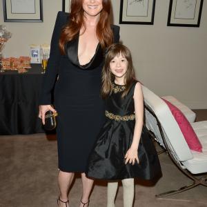 Julianne Moore and Onata Aprile at event of What Maisie Knew 2012