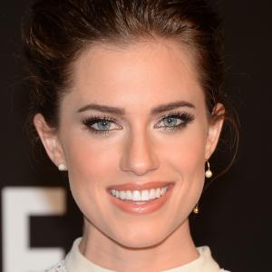 Allison Williams at event of 2013 MTV Video Music Awards (2013)