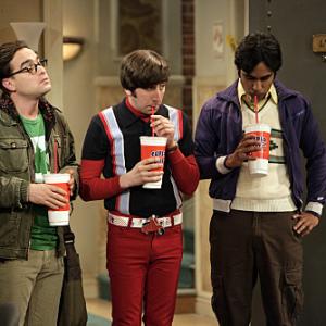 Still of Johnny Galecki, Simon Helberg and Kunal Nayyar in Didziojo sprogimo teorija (2007)