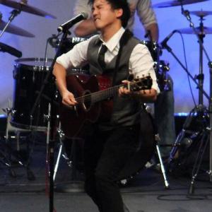Jimmy Wong performing with his band The Keep at VidCon 2012