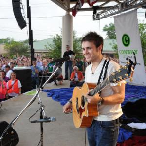 Still of Kris Allen in American Idol: The Search for a Superstar (2002)
