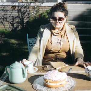 Cathy Hunt in Beige Brown (2005)