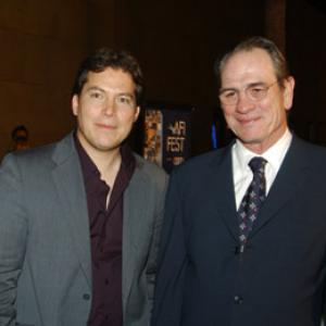 Tommy Lee Jones and Julio Cedillo at event of The Three Burials of Melquiades Estrada (2005)