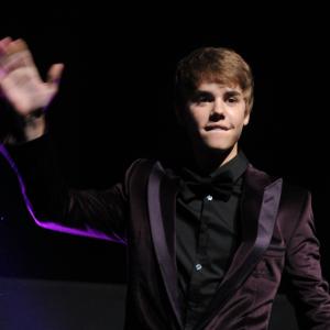 Justin Bieber at event of Justin'as Bieber'is: niekada nesakyk niekada (2011)
