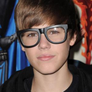 Justin Bieber at event of Megamaindas (2010)