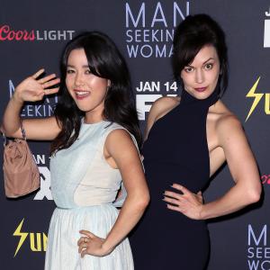 Britt Lower and Maya Erskine at event of Man Seeking Woman (2015)