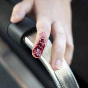 SFX finger nail damage Make-up: Nat