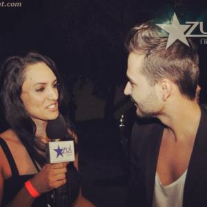 Fenix Lazzaroni Interviews Edward Maya for Azul night TV Telemundp