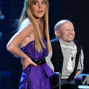 Lindsay Lohan and Verne Troyer at event of 2008 MTV Movie Awards 2008