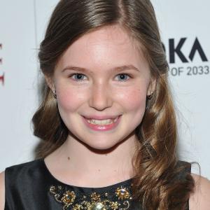 Haley Murphy at event of Silent House 2011