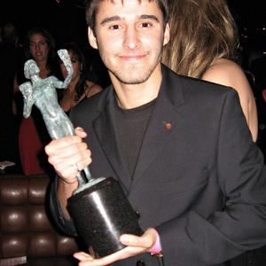 Josh Wood holds SAG Award at the 15th Annual Screen Actors Guild Awards at the Shrine Auditorium on January 25, 2009 in Los Angeles, California.