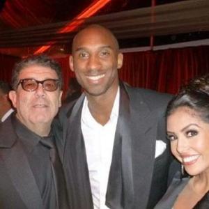 Victorino Noval with Kobe Bryant and friend