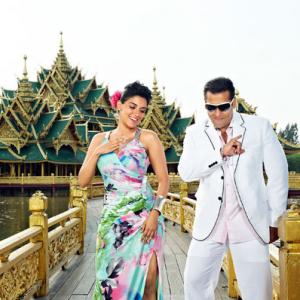 Still of Salman Khan and Asin in Ready (2011)