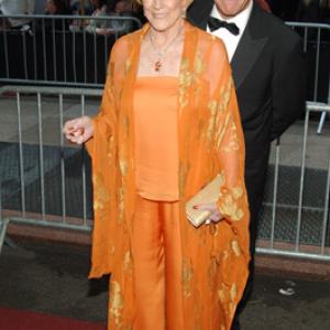 Corbin Bernsen and Jeanne Cooper at event of The 32nd Annual Daytime Emmy Awards 2005