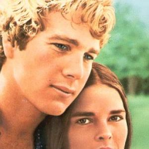 Ali MacGraw and Ryan ONeal in Love Story 1970