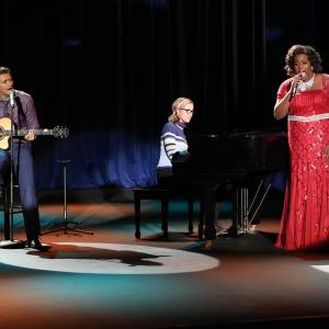 Still of Matthew Morrison and Alex Newell in Glee 2009