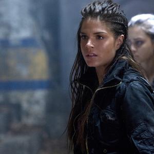 Still of Marie Avgeropoulos and Lindsey Morgan in The 100 2014