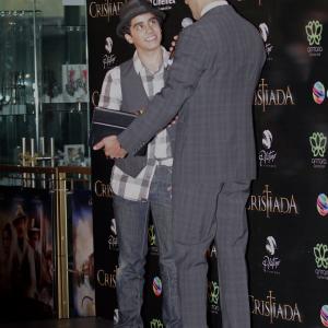 Mauricio having an interview with Javier Poza at the Red Carpet of For Greater Glory in Mexico