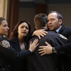 Donnie Wahlberg Will Estes Marisa Ramirez and Vanessa Ray in Blue Bloods 2010