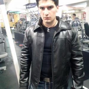 shalom kolontarov at ny sports club gym