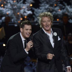 Still of Rod Stewart and Michael Bublé in Michael Bublé: Home for the Holidays (2012)