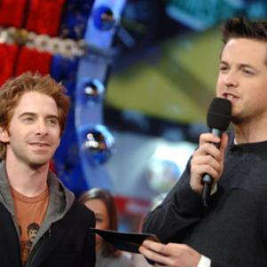 Seth Green and Damien Fahey at event of Total Request Live (1999)