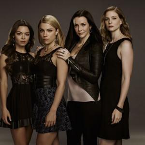 Scarlett Byrne, Teressa Liane, Annie Wersching & Elizabeth Blackmore. Season 7 of The Vampire Diaries.